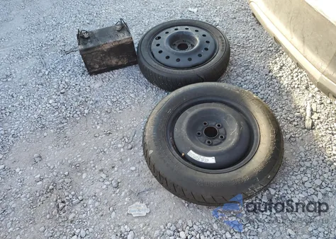 2008 Saturn Vue Xe z USA, uszkodzony, nr VIN 3GSCL33P68S519531